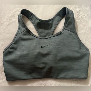 Nike sports bra size medium